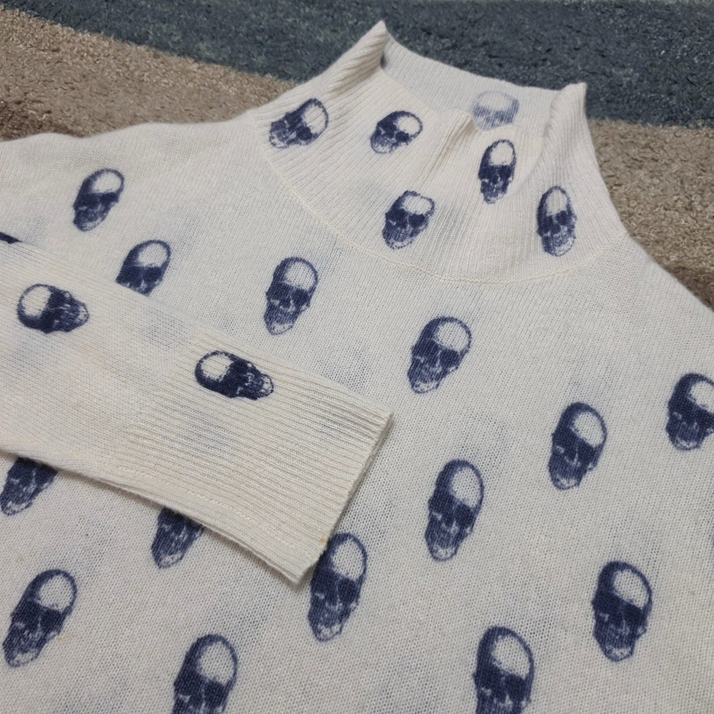 360CASHMERE SIZE M CASHMERE SKULL PRINT TURTLENECK SWEATER